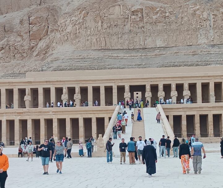 Tagesausflug von Marsa Alam nach Luxor – Hatschepsut-Tempel mit beeindruckender Architektur und antiker Geschichte