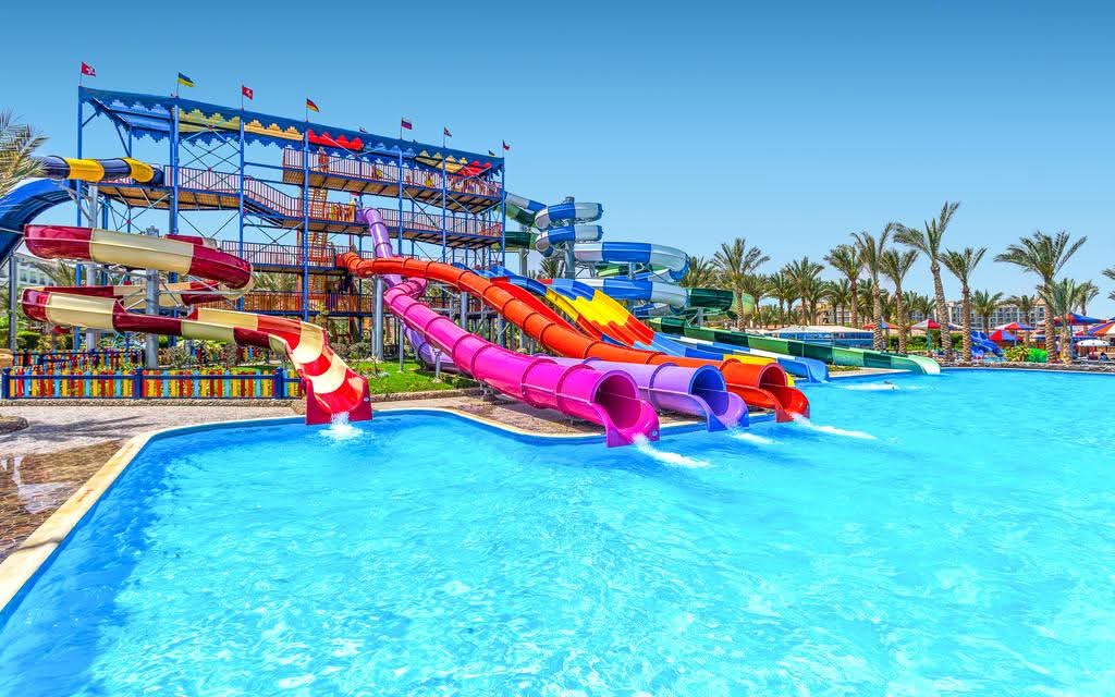 Wasserspielplatz für Kinder in einem Hotel in Ägypten – perfekt für einen Urlaub mit Kindern in Ägypten.