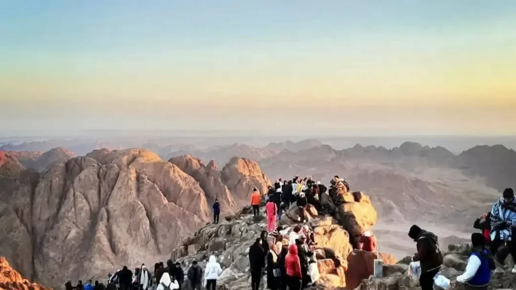 Mosesberg Sonnenaufgang auf dem Ausflug von Scharm El Scheich zum Katharinenkloster