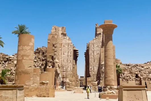 Karnak-Tempel und Luxor-Tempel – bedeutende Tempelanlagen in Luxor