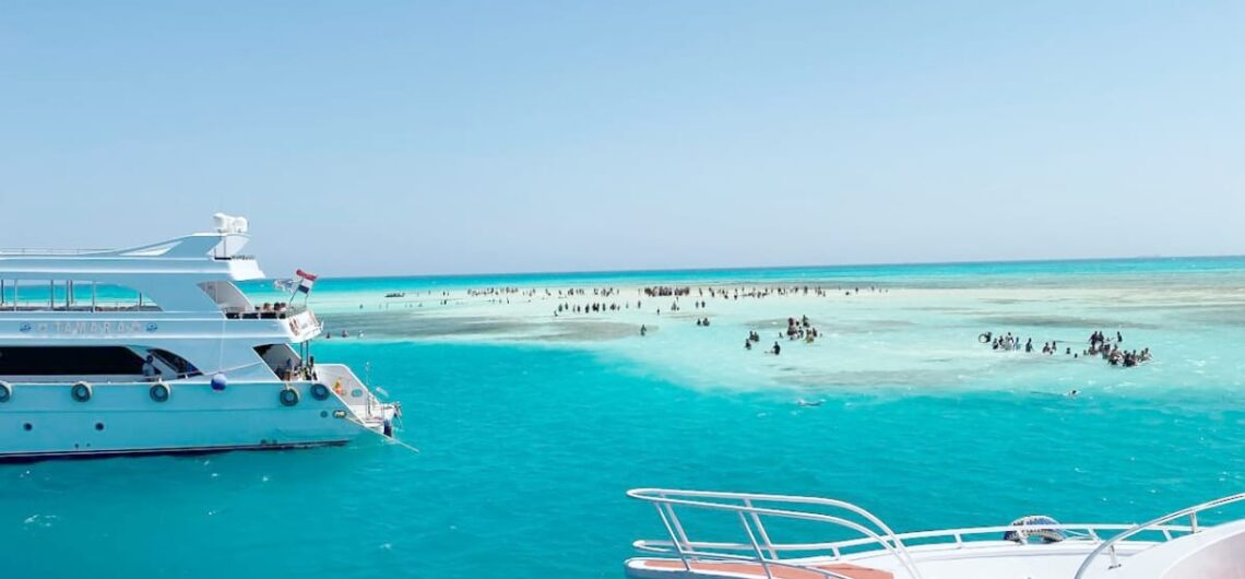 Teil eines Bootes beim Schnorcheln in Safaga, Rotes Meer, Wetter Safaga Ägypten