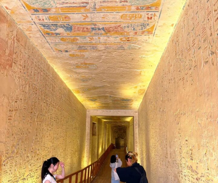 Tagesausflug von Port Ghalib nach Luxor – Eingang zum Tal der Könige in Luxor