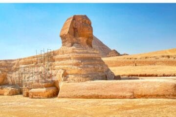Die Sphinx von Gizeh während des Besuchs von Kairo durch einen Zwei Tagesausflug von El Quseir nach Kairo mit Flug und Hotel