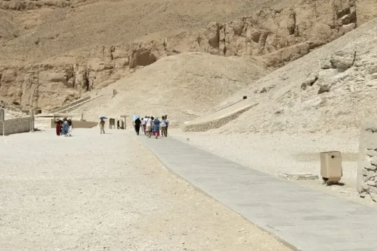 Gräbertour Luxor ab Marsa Alam im Tal der Könige.