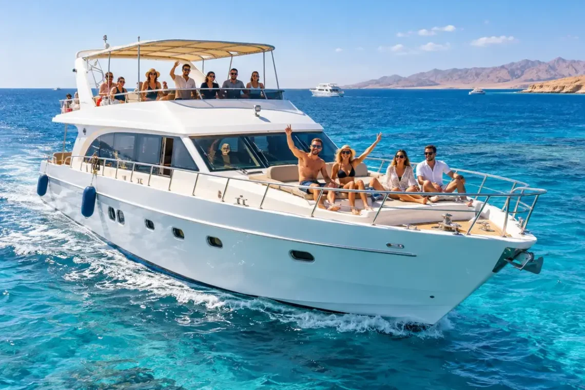 Schnorcheln Sharm El Sheikh bei einer Bootstour im Roten Meer.