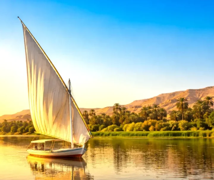 Ausflug Hurghada Luxor – Privat mit Nilfahrt & Bananeninsel 2 Felukenfahrt auf dem Nil beim Ausflug Hurghada Luxor mit Bananeninsel.
