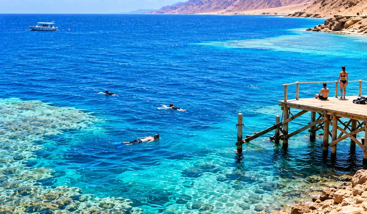Dahab Ausflug ab Sharm El Sheikh – Blue Hole, Schnorcheln & Freizeit 1 Dahab Ausflug ab Sharm El Sheikh mit Blick auf das Blue Hole.